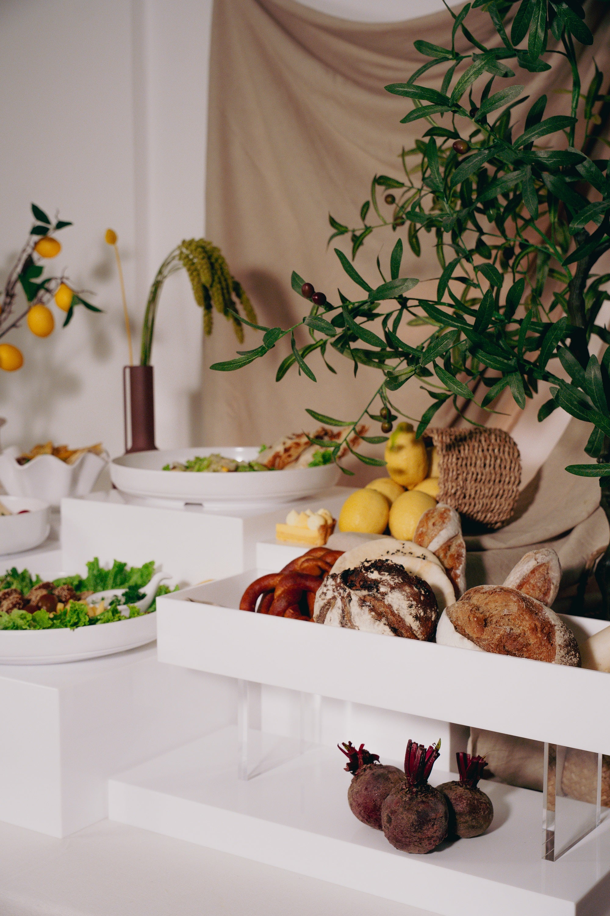 Buffet Tower - 3-Tier Acrylic Modular Display for Catering and Hotel Buffets