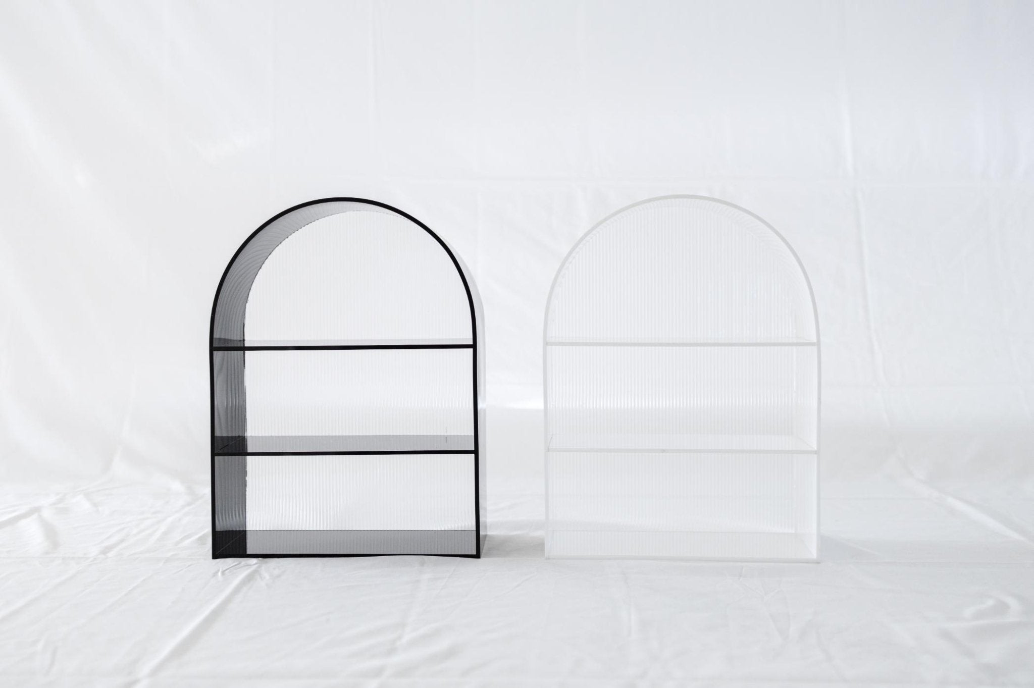 Black and White Oval Tier - 2 Piece Set - Plinths New York