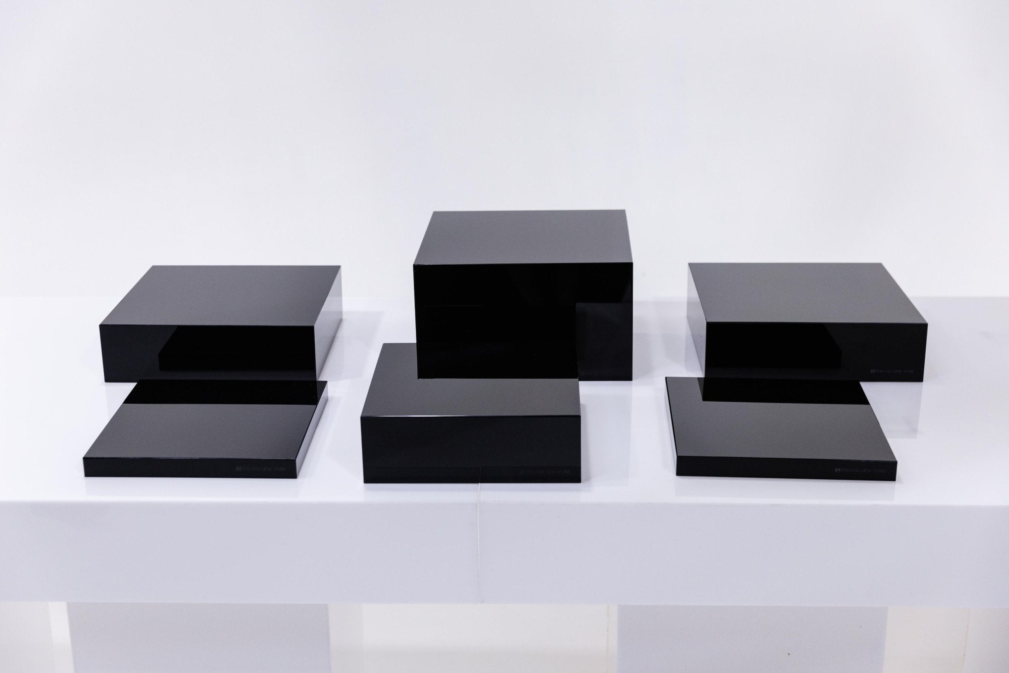 Classy Low Set Black - 6 Piece Set - Plinths New York