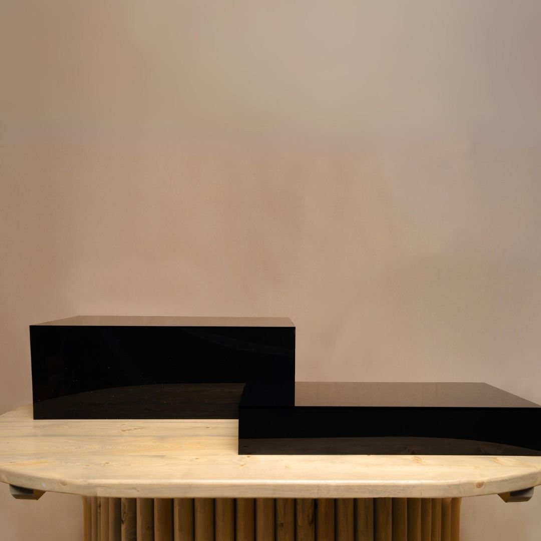 Graze Grid Duo - Noir - Plinths New York